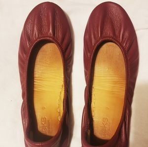 Tieks ballet flats Burgundy